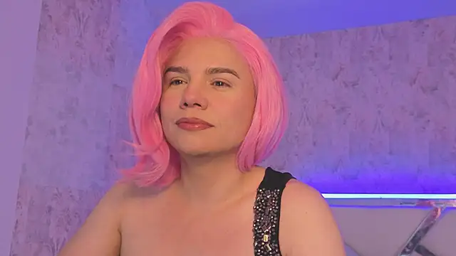 Snapshot of april_summer_ chatting on May 13, 8:27 pm april summer online show from May 13, 8:27 pm