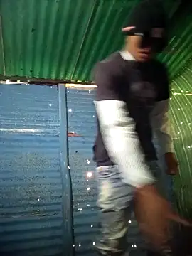 spittingpig1 online show from March 16, 1:37 pm