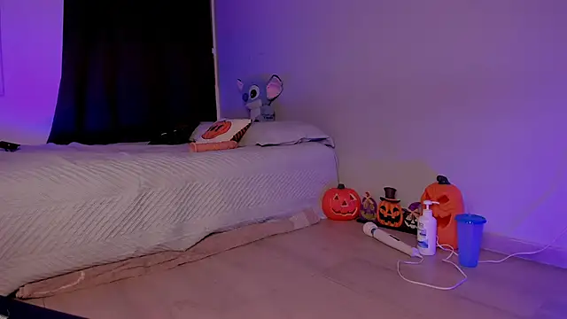 Snapshot of kristy_bennet chatting on October 18, 3:20 am kristy bennet online show from October 18, 3:20 am