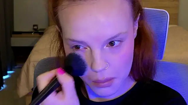 mollybossy online show from April 5, 12:19 am