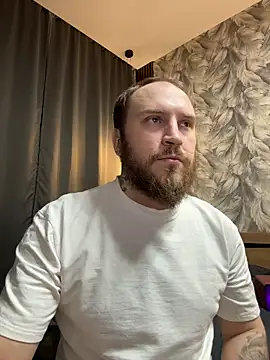 Snapshot of HermanLover chatting on March 14, 4:12 pm HermanLover online show from March 14, 4:12 pm