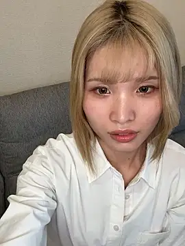 una2001 online show from April 28, 1:15 am