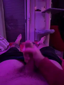 g thess online show from April 23, 1:07 am