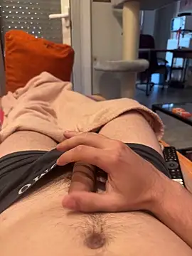 g thess online show from April 25, 11:35 am