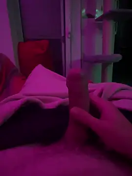 g thess online show from April 28, 12:31 am