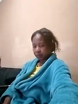 Snapshot of Prettylicou chatting on June 7, 7:28 pm Prettylicou online show from June 7, 7:28 pm