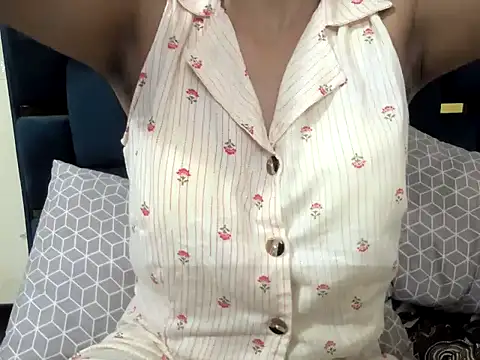 Aradya  online show from April 16, 7:25 pm