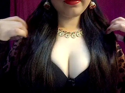 Snapshot of nadia_doll69 chatting on June 7, 6:33 pm nadia doll69 online show from June 7, 6:33 pm