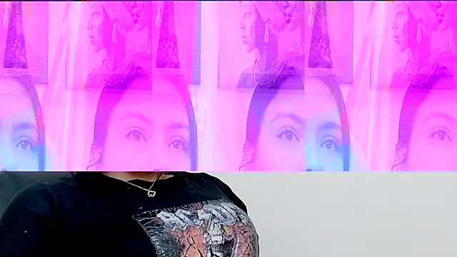 hotlatinaluna23 online show from April 20, 1:47 pm