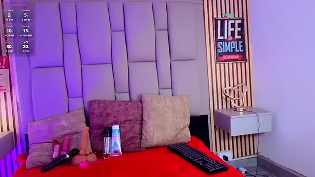  karlaruso online show from April 21, 11:38 am