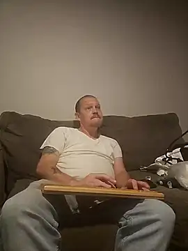 yourMasterisBored online show from March 21, 11:59 am