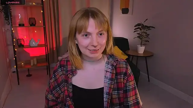 susie miu online show from April 22, 9:38 pm