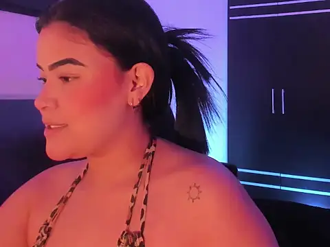 veronicabrown xxx online show from July 5, 4:07 am