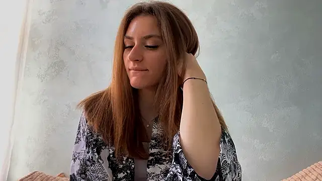 Moonstarisrares online show from March 24, 7:24 am