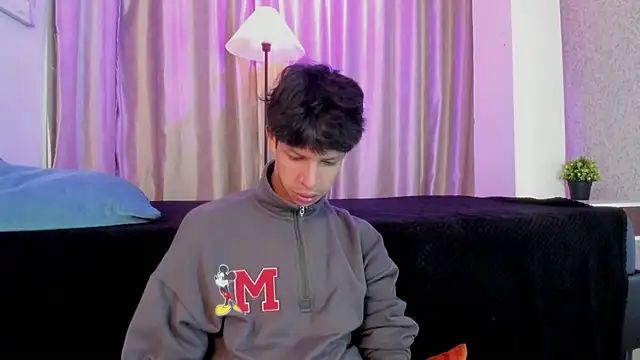 Ethan qop online show from April 30, 11:38 am