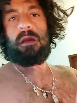 Snapshot of Overyear212 chatting on March 14, 5:02 am Overyear212 online show from March 14, 5:02 am