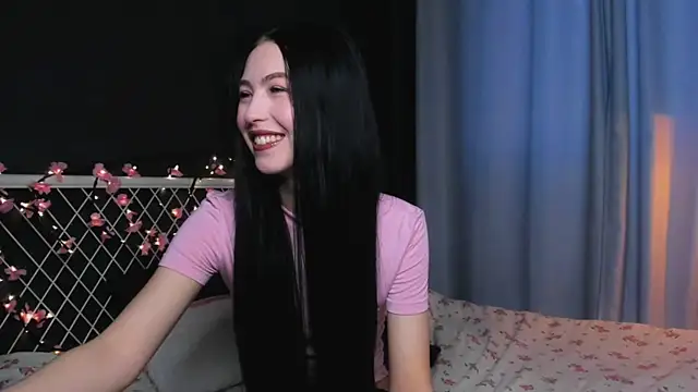 Snapshot of lizaa_breeze chatting on June 8, 4:29 pm lizaa breeze online show from June 8, 4:29 pm