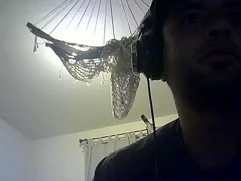 Snapshot of Relk130p chatting on July 6, 8:22 am Relk130p online show from July 6, 8:22 am