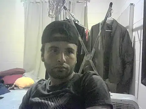 Snapshot of Relk130p chatting on July 7, 7:23 am Relk130p online show from July 7, 7:23 am
