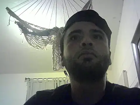 Snapshot of Relk130p chatting on July 10, 5:23 am Relk130p online show from July 10, 5:23 am