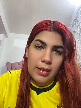 Snapshot of Hopeluna chatting on June 7, 12:04 am Hopeluna online show from June 7, 12:04 am