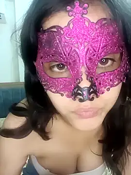 Hottymahi7 online show from April 13, 11:21 pm