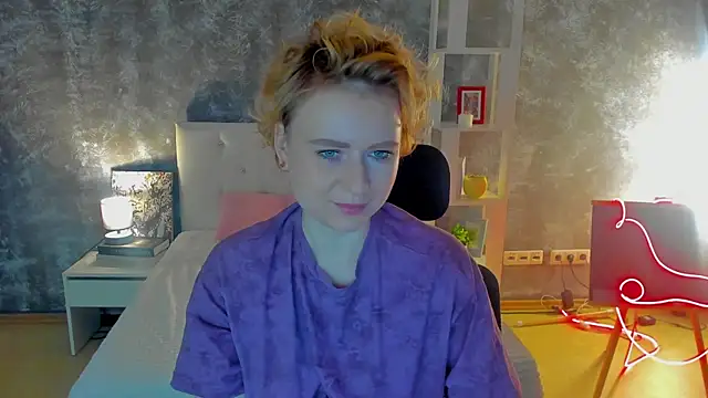 Snapshot of Shiny_Liss chatting on May 14, 1:34 am Shiny Liss online show from May 14, 1:34 am