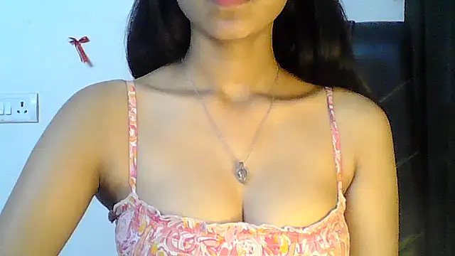 Snapshot of Hot_Deepansi02 chatting on June 25, 4:44 pm Hot Deepansi02 online show from June 25, 4:44 pm