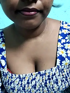 Snapshot of hotmiki chatting on June 1, 2:30 pm hotmiki online show from June 1, 2:30 pm