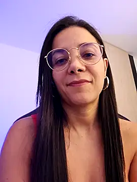 Snapshot of miaeyex chatting on April 19, 9:06 pm miaeyex online show from April 19, 9:06 pm