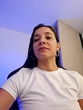 Snapshot of miaeyex chatting on April 21, 12:00 pm miaeyex online show from April 21, 12:00 pm