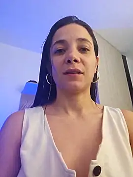 Snapshot of miaeyex chatting on April 27, 11:52 am miaeyex online show from April 27, 11:52 am