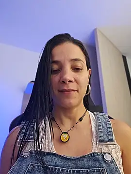 Snapshot of miaeyex chatting on April 29, 11:58 am miaeyex online show from April 29, 11:58 am