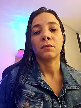 Snapshot of miaeyex chatting on May 2, 11:59 am miaeyex online show from May 2, 11:59 am