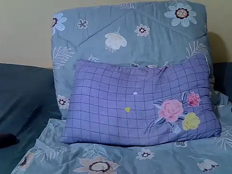 Darkchocolatequeen online show from June 15, 11:12 am