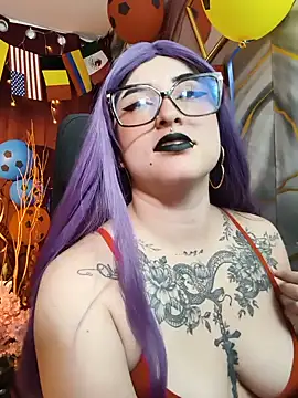 Snapshot of LilithDark666 chatting on July 7, 1:15 pm LilithDark666 online show from July 7, 1:15 pm
