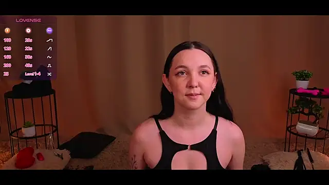 Snapshot of CindyBkitty chatting on May 13, 4:04 pm CindyBkitty online show from May 13, 4:04 pm