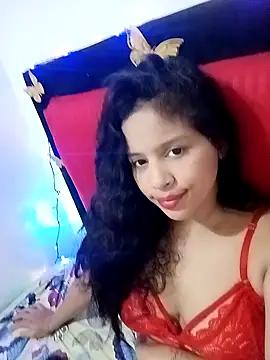 Snapshot of Valentinahulson chatting on March 16, 5:44 am Valentinahulson online show from March 16, 5:44 am