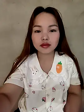 Snapshot of Mina_xYx chatting on May 12, 4:09 am Mina xYx online show from May 12, 4:09 am
