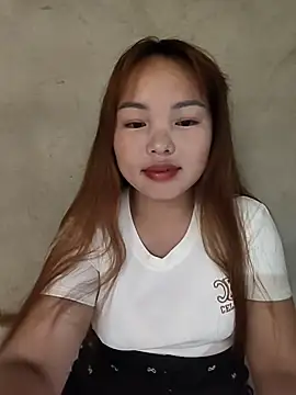Snapshot of Mina_xYx chatting on May 12, 4:37 pm Mina xYx online show from May 12, 4:37 pm