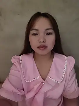 Snapshot of Mina_xYx chatting on May 18, 3:24 am Mina xYx online show from May 18, 3:24 am
