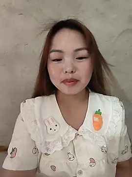 Snapshot of Mina_xYx chatting on May 25, 4:18 am Mina xYx online show from May 25, 4:18 am
