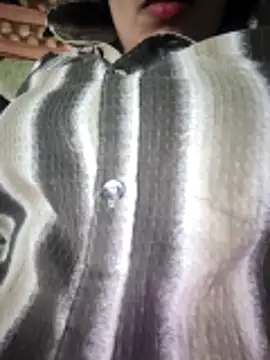 Snapshot of model_seela chatting on March 17, 4:21 pm model seela online show from March 17, 4:21 pm