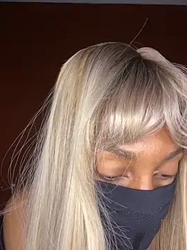 Snapshot of BlackApple__ chatting on March 17, 9:29 pm BlackApple online show from March 17, 9:29 pm