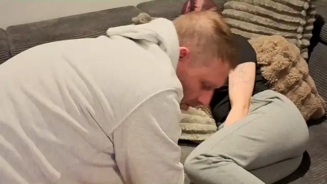 jessebell2003 online show from April 30, 8:57 pm