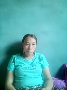 Snapshot of Leiley_98 chatting on May 17, 6:11 am Leiley 98 online show from May 17, 6:11 am