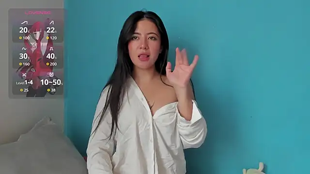 Snapshot of Little_Swan chatting on April 5, 7:44 pm Little Swan online show from April 5, 7:44 pm