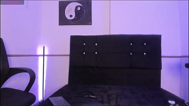 KendallRain online show from March 18, 1:09 am