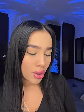 Snapshot of AlisonBeltran1 chatting on July 9, 6:17 am AlisonBeltran1 online show from July 9, 6:17 am