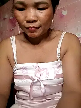 maymay121 online show from April 4, 2:47 pm